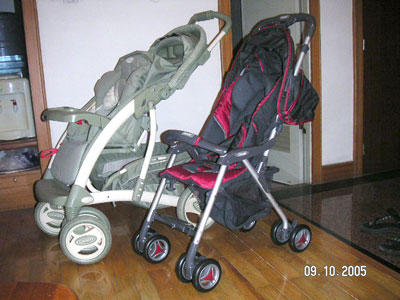 09.20.05-strollers[1]-780794